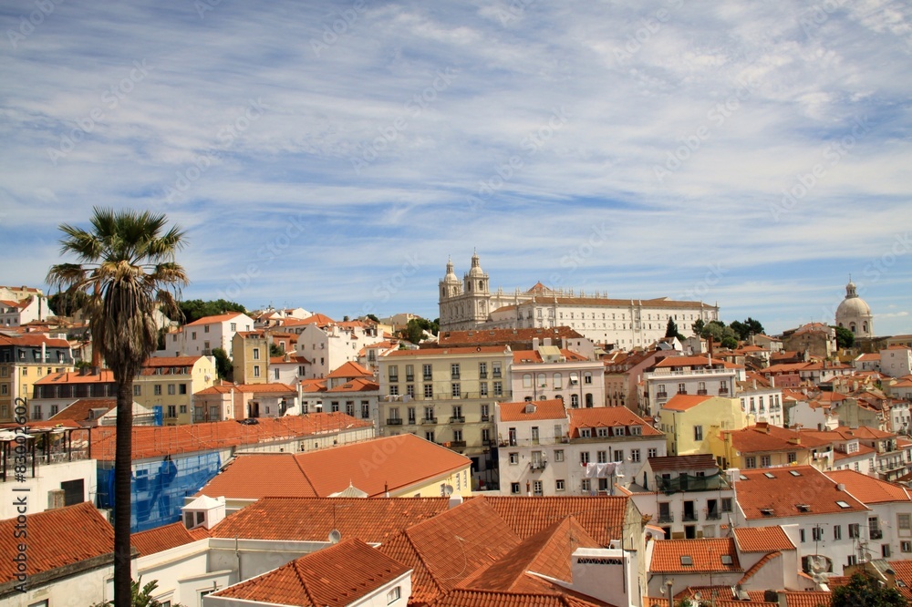 Stadtansicht der Altstadt Alfama von Lissabon 