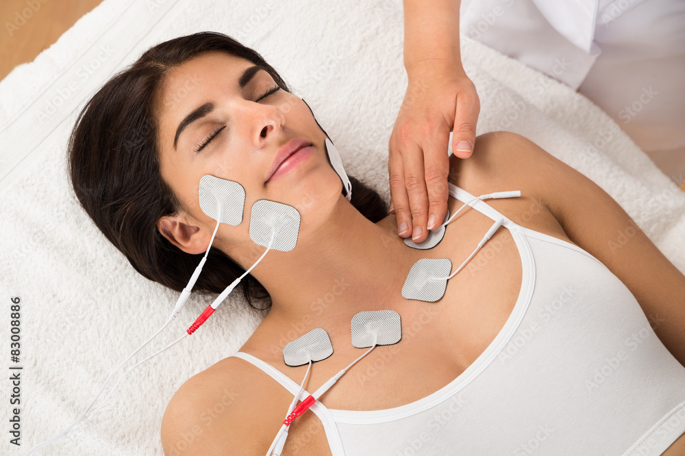 Fotografie Woman Having Electrodes Therapy