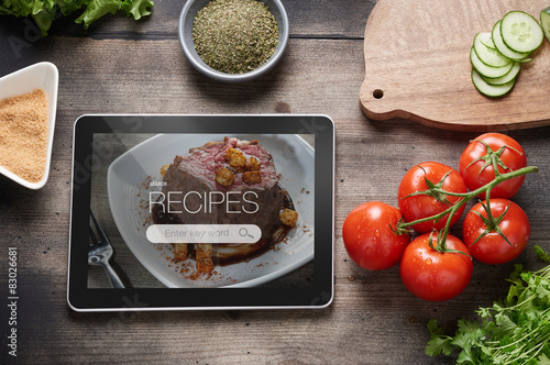 Obraz na płótnie Food recipes on tablet computer w salonie