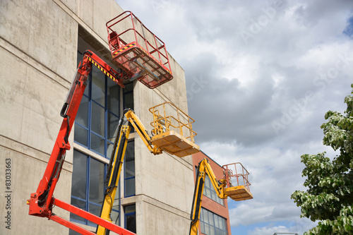 gruas de colores