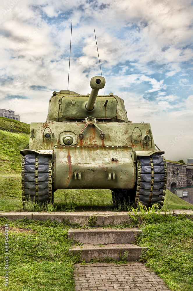 Fototapeta premium WWII M4 Sherman Tank