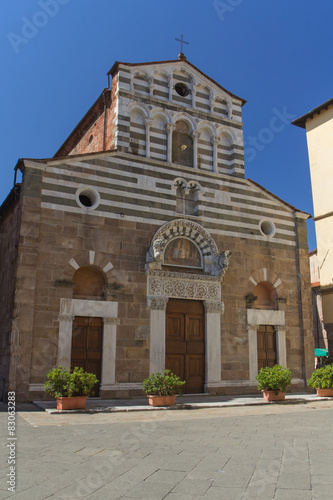 Church San Giusto in Lucca (Italy) © frank11