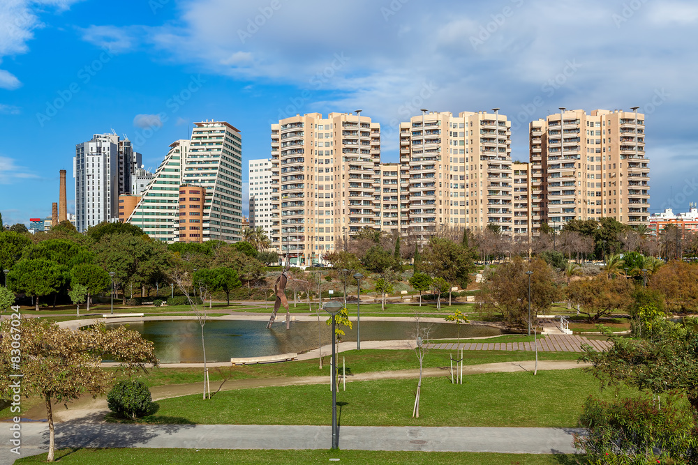Obraz premium Turia park and modern buildings in Valencia, Spain.