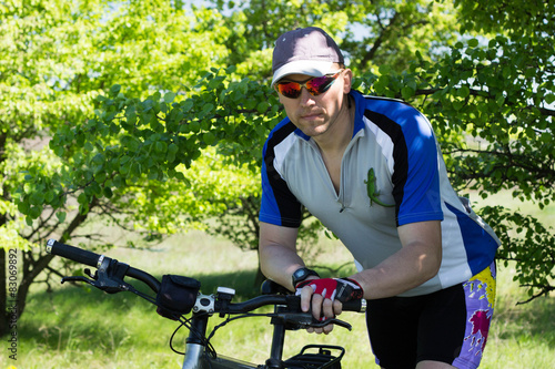 Wallpaper Mural Mountain bike Torontodigital.ca