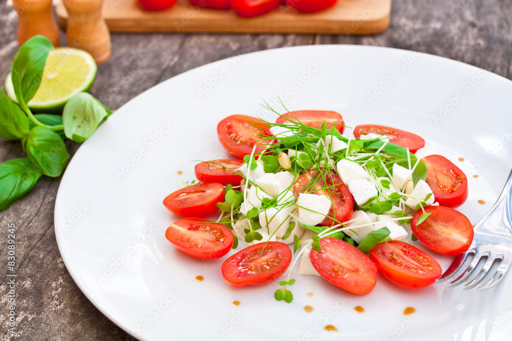 vegetarian tomato salad with Mozzarella