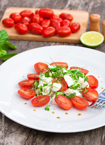 vegetarian tomato salad with Mozzarella
