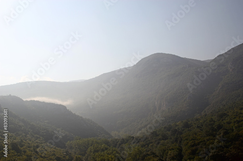 View of the mountainous terrain in the morning © Leoco