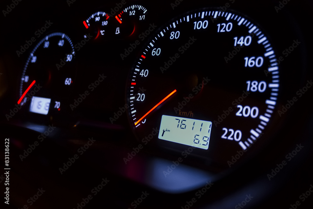 Fototapeta premium car dashboard at night