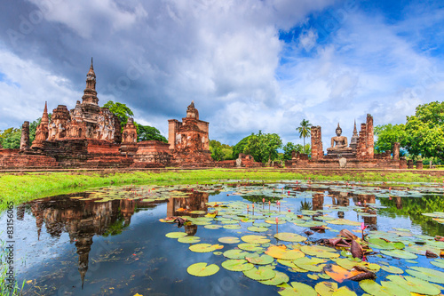 Ruin temple at Sukhothai historical park