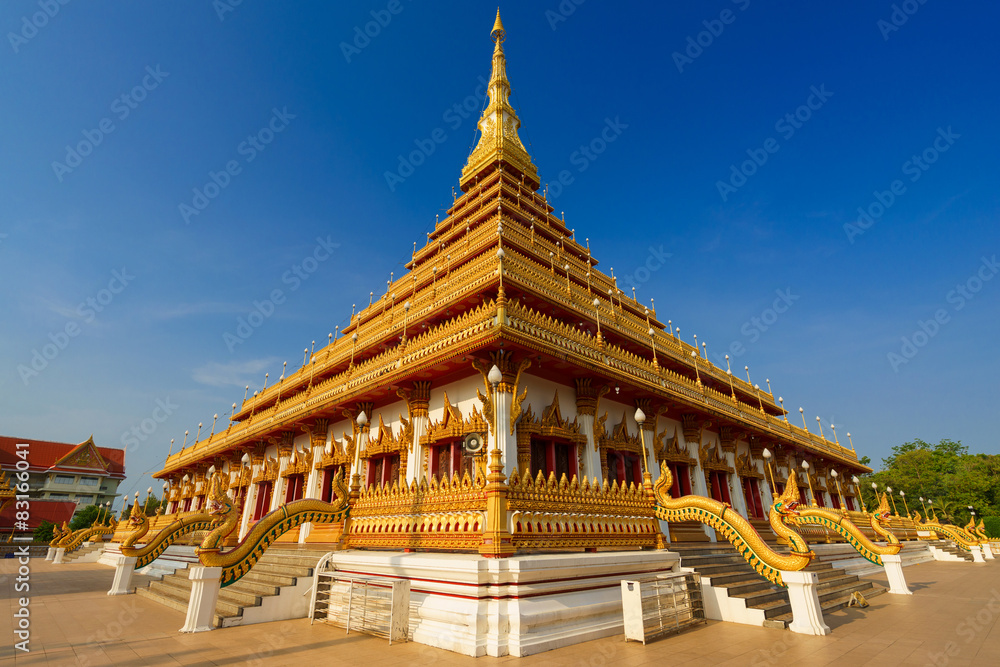 Fototapeta premium golden pagoda at the Thai temple, Khon kaen Thailand.