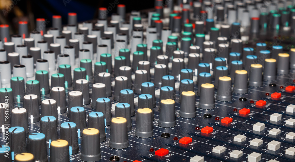 Obraz premium amplifier volume control