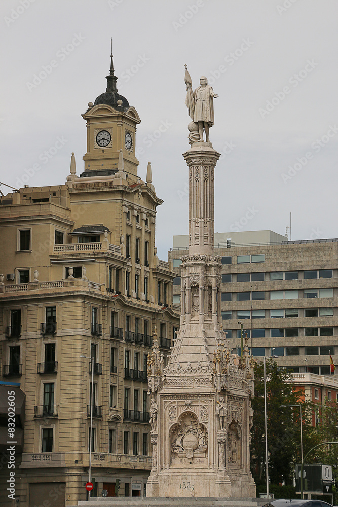 Obraz premium Statue of Christopher Columbus in Madrid, Spain.