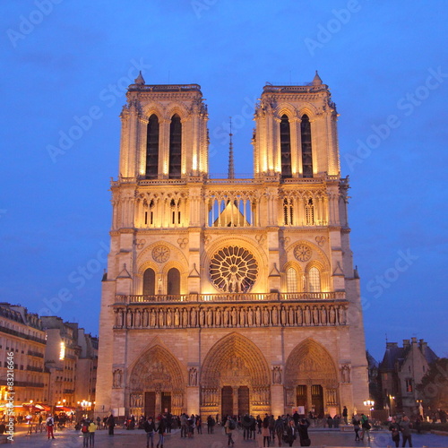 Notre Dame de Paris © rudiuk