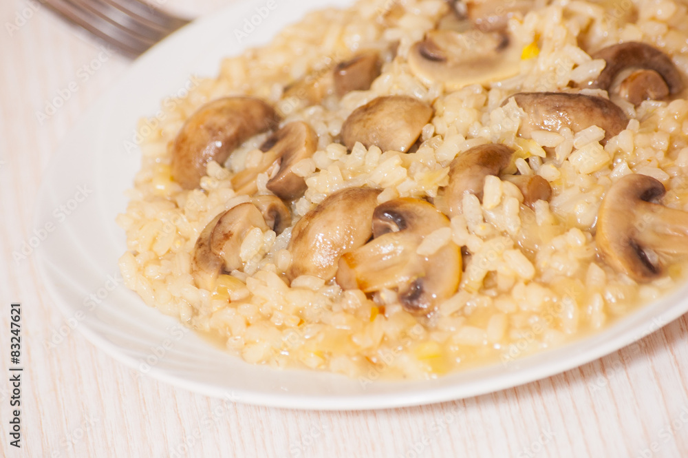risotto with mushrooms risotto with mushrooms