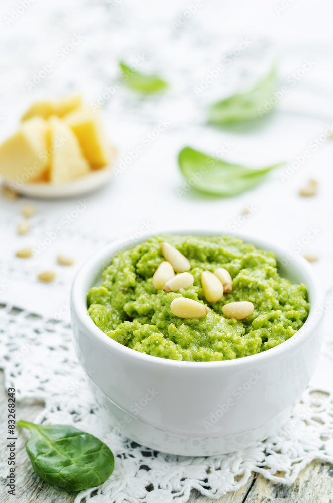 spinach pesto spinach pesto