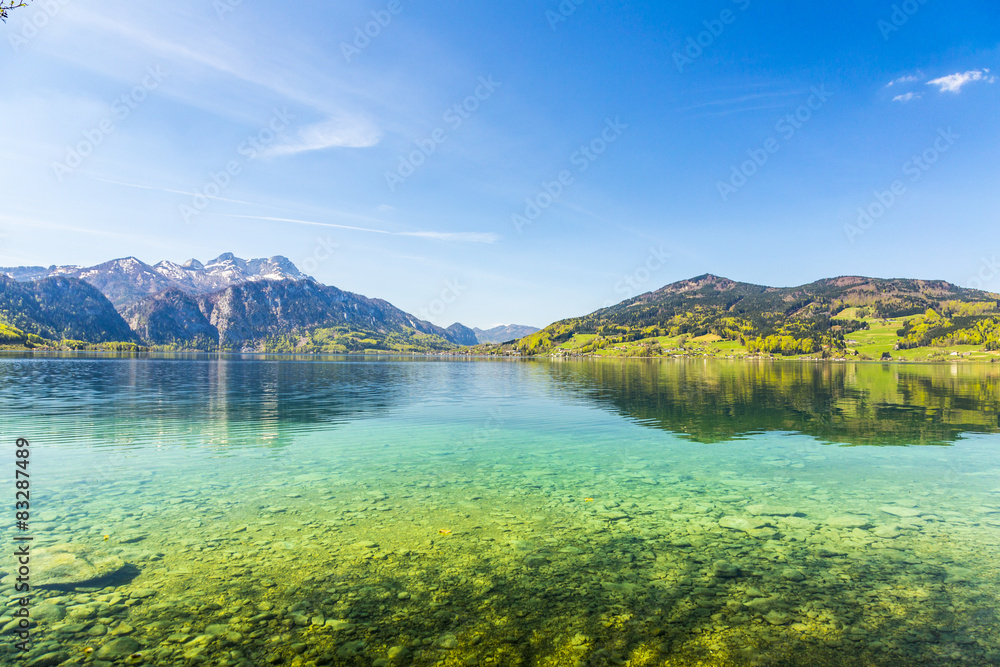 Fototapeta premium beautiful Attersee in the alps in the Salzkammergut, Austria 