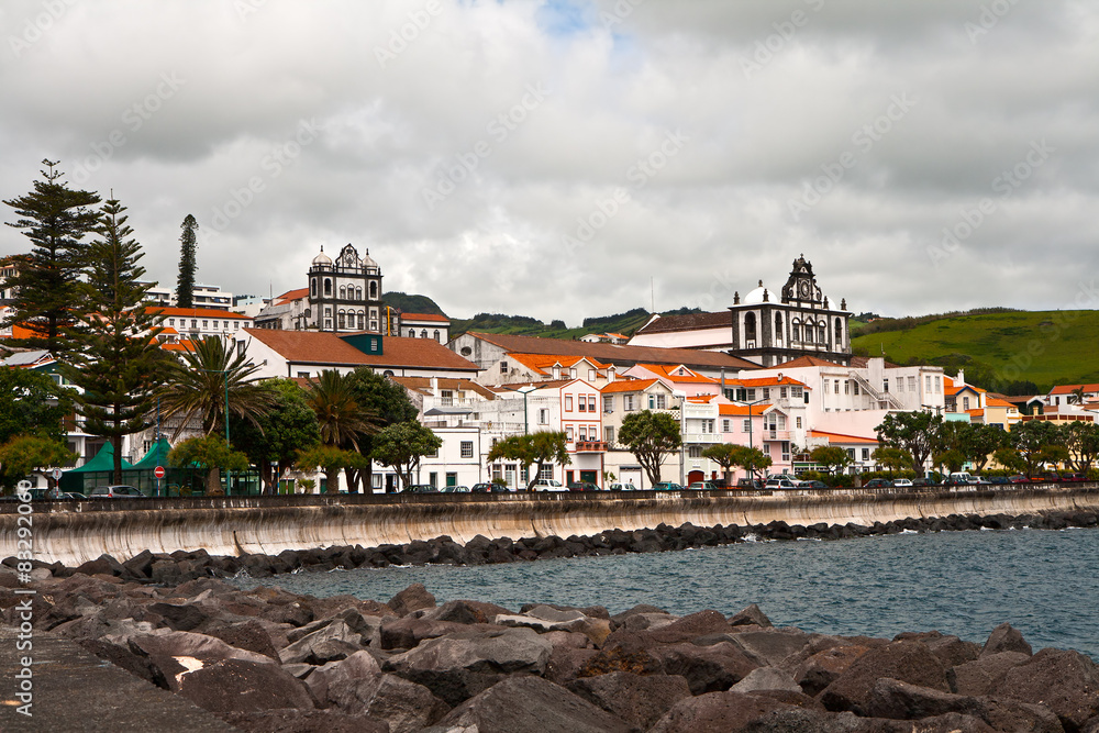 Obraz premium The city of Orta on island Fajal