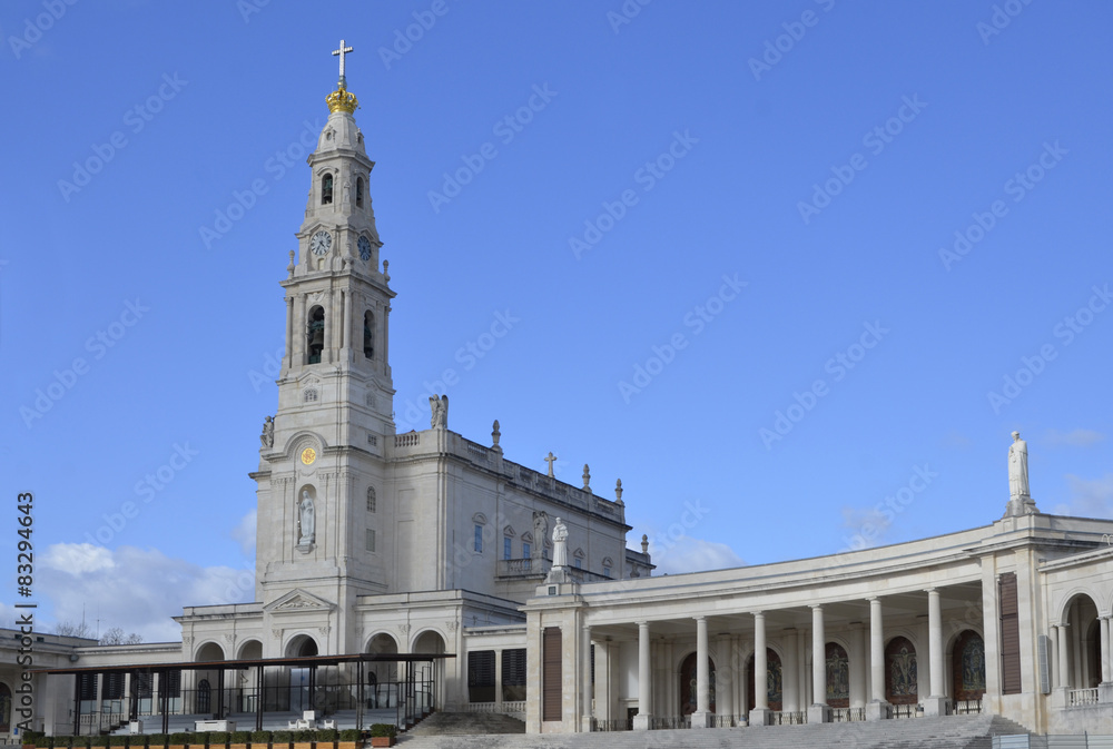 Basilika und Kreuzgang in Fatima