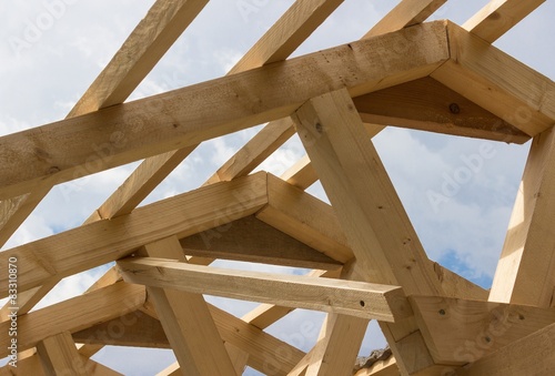 Dachstuhl aus Holz photo