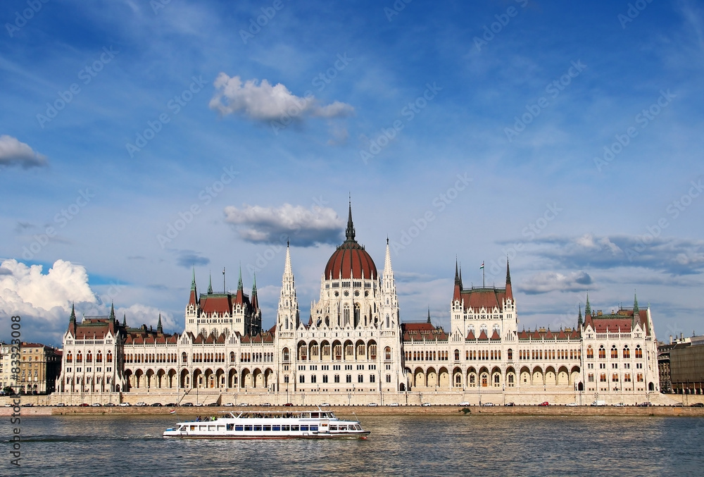 Fototapeta premium Building of Parliament in Budapest, Hungary