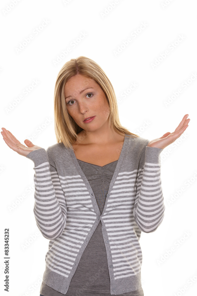ahnungslose Frau zuckt mit den Schultern