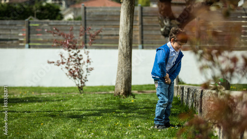 Enfant au jardin