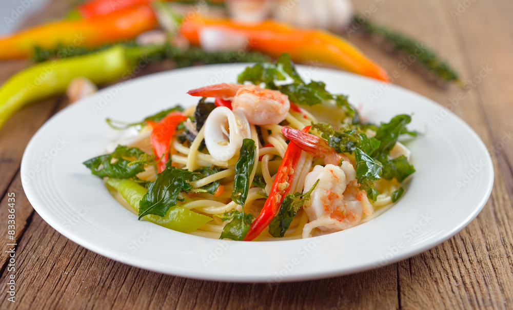 Spaghetti spicy seafood with herb Spaghetti spicy seafood with herb