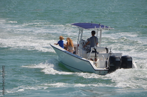 Week end boating fun on the florida intra-coastal waterway
