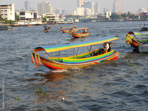 Canvas Print boats on Chao Praya river