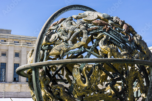 Himmelsglobus am Palais de Nations der UN in Genf