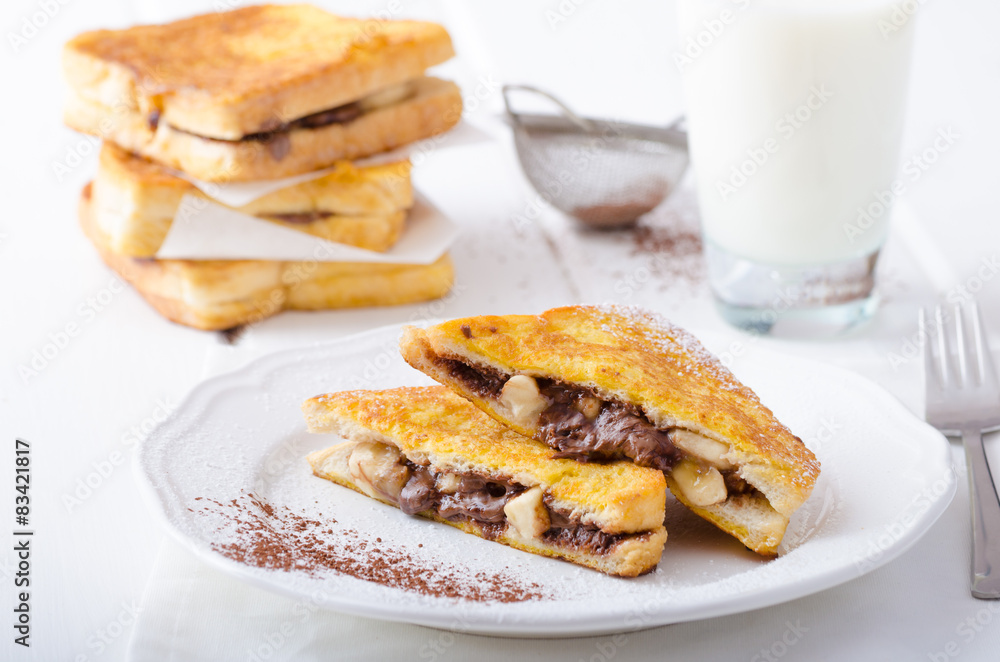 French toast stuffed with chocolate and banana French toast stuffed with chocolate and banana