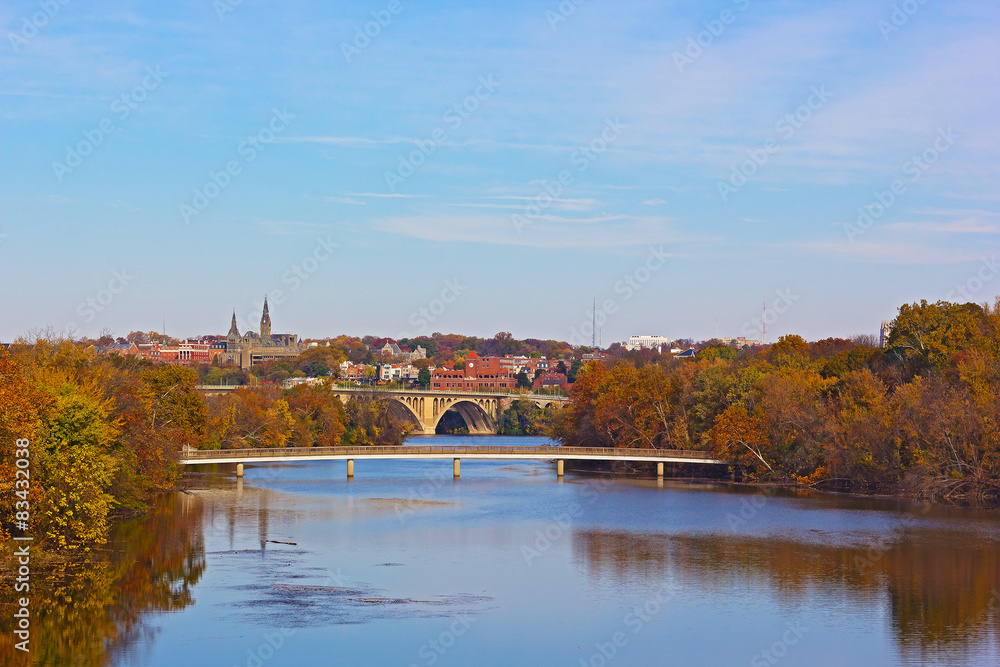 Fall colors of Potomac riverside and Key Bridge, Washington DC. 