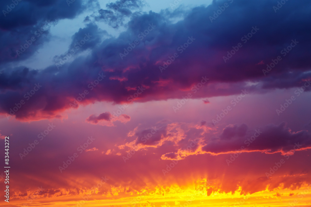 Fototapeta premium Fantastic Dramatic Sunset Sky