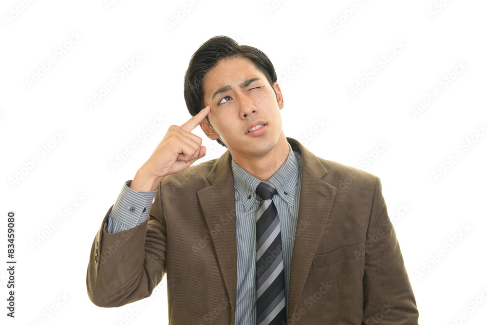 頭痛を訴える男性