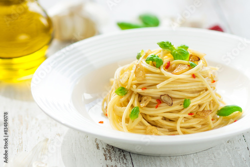 Pasta, Spageti olive oil and peperoncino