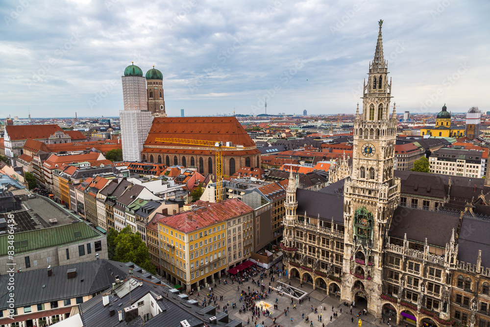 Naklejka premium Aerial view on Marienplatz town hall