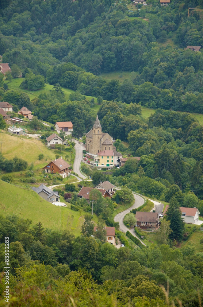 Naklejka premium Village de montagne (Belledonne / Isère)