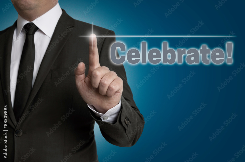Celebrate Touchsreen wird von Geschäftsmann bedient Celebrate Touchsreen wird von Geschäftsmann bedient
