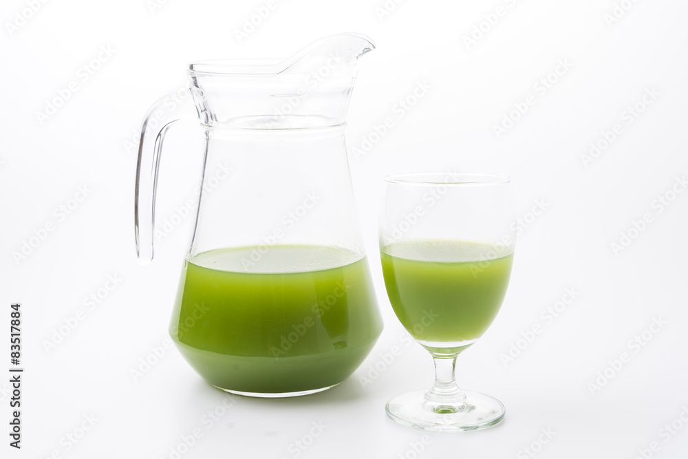 Kiwi fruit and kiwi juice Kiwi fruit and kiwi juice