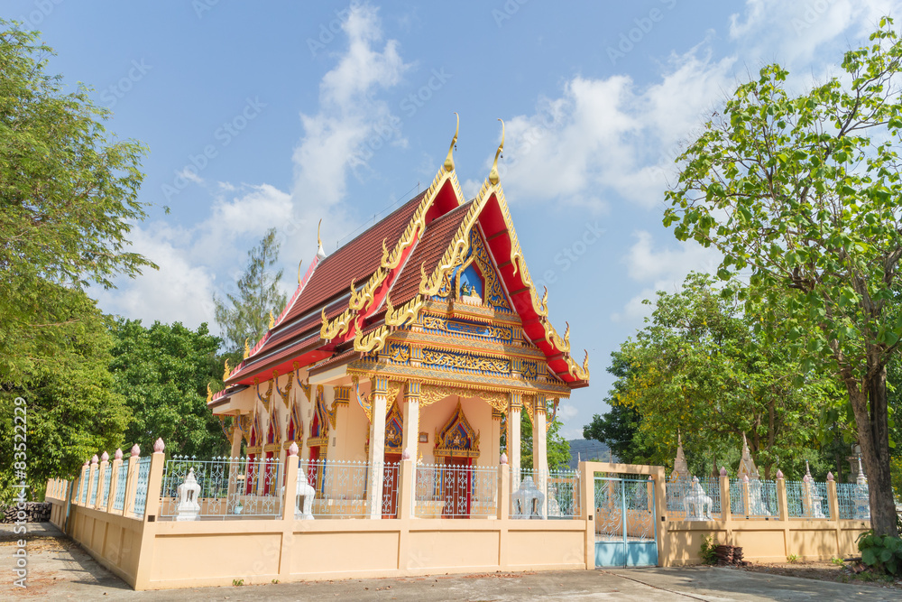 Temple with tree and sky background at  Wat radsamugkee