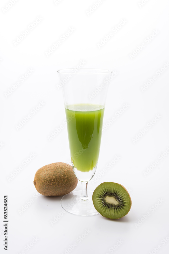 Kiwi fruit and kiwi juice Kiwi fruit and kiwi juice