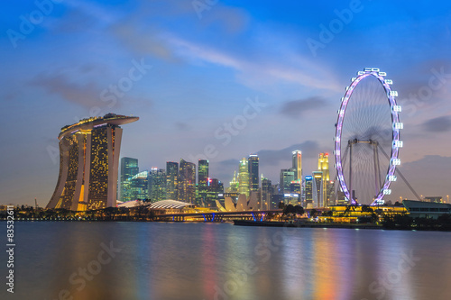 Singapore Skyline and view of Marina Bay © Noppasinw
