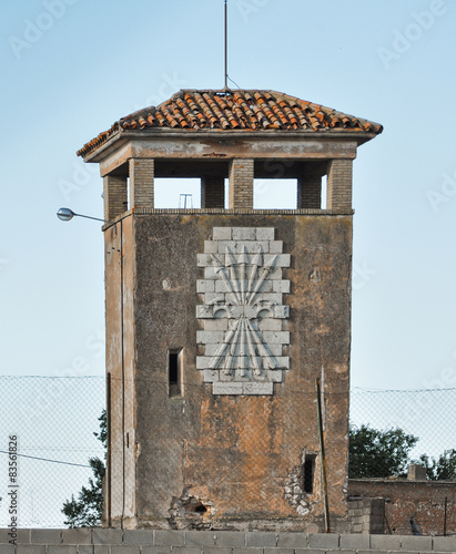 Daimiel, Ciudad Real, España, yugo y flechas, vestigio del franquismo, historia photo