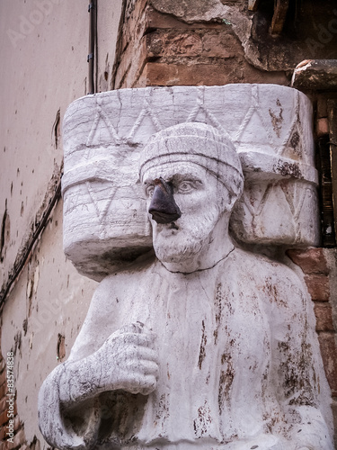 Venise, Campo dei Mori,  statues des frères Mastelli photo