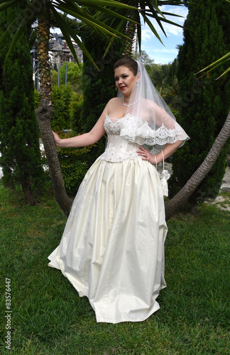 Bride in the city Park for a walk