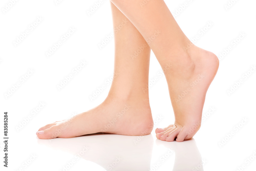 Woman's bare feet.