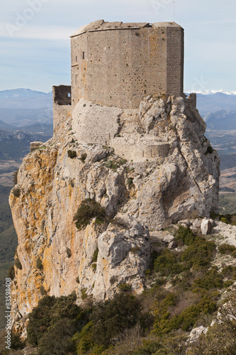 Cathar castle of Queribus © Santi Rodríguez