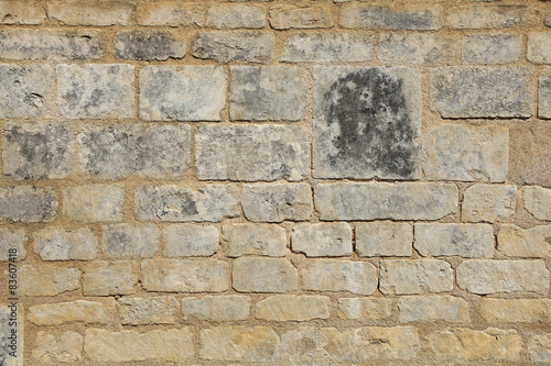 mur ancien en pierres