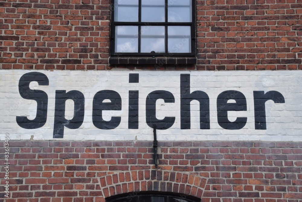 Obraz premium Hafenspeicher in Husum