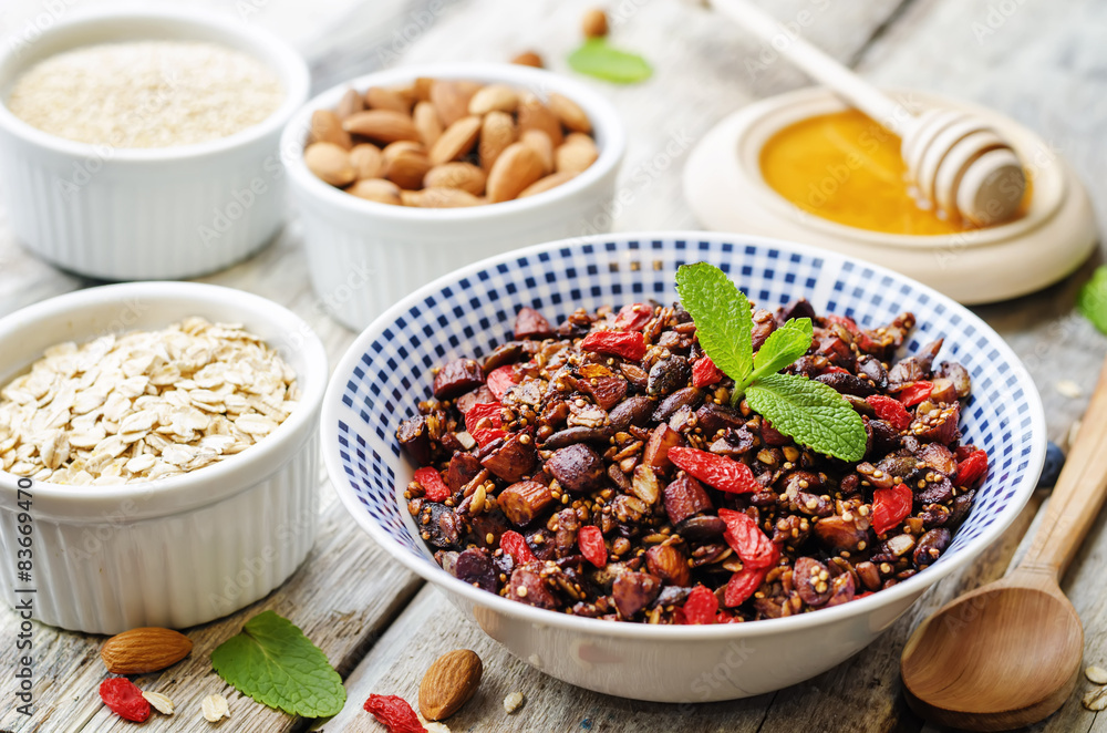 oatmeal nuts quinoa granola oatmeal nuts quinoa granola